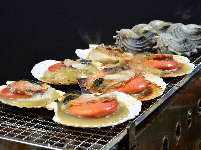 海鮮浜焼き＆いちご狩り食べ放題＆濃溝の滝＆東京ドイツ村