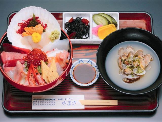 新宿発 海鮮丼ランチ 大洗磯前神社 あみプレミアム アウトレット 日帰りバスツアー バス市場