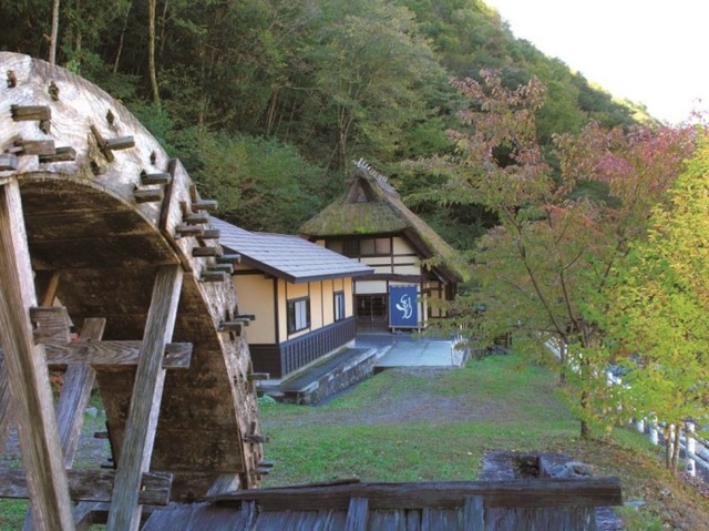 田舎体験 野菜収穫 魚つかみ取りなど とほうとう作り日帰りバスツアー バス市場